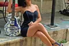 photo-blue-guitar-viviam-maria-william-rios